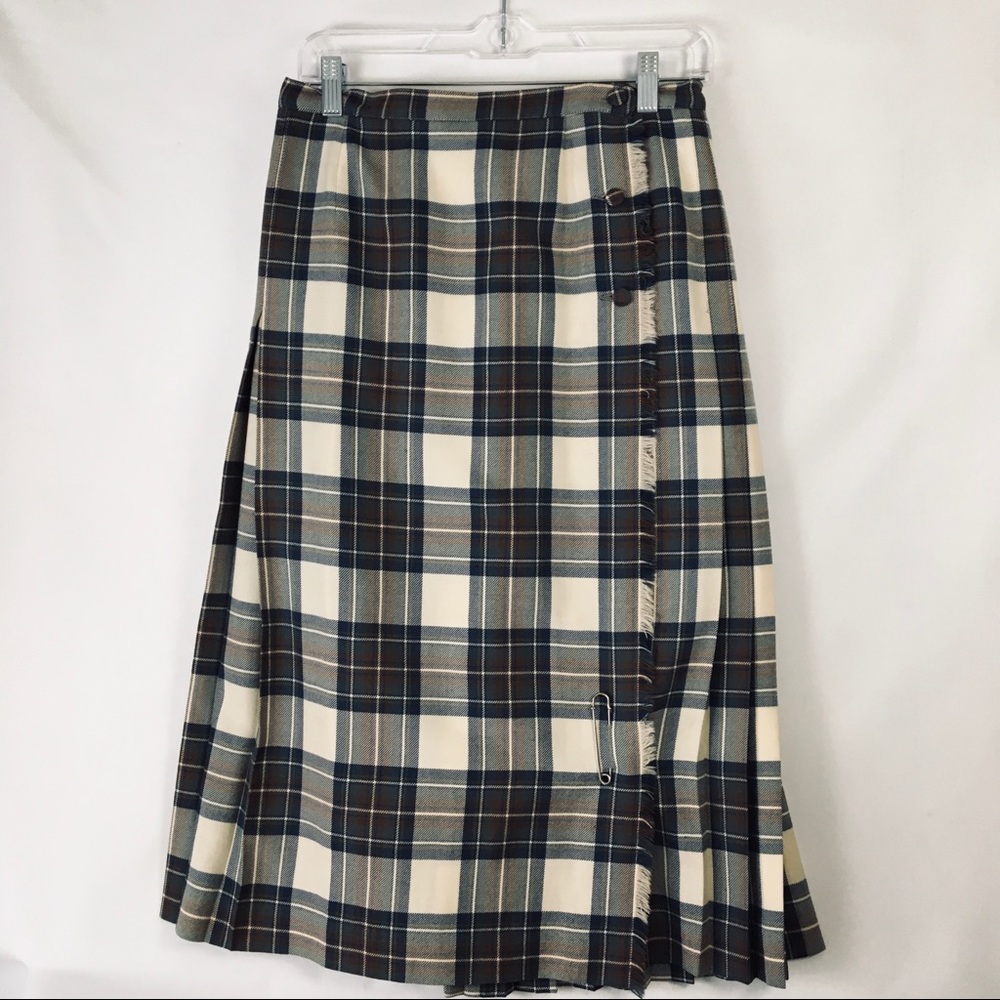100% Wool Woman’s Kilt, Plaid, Pleated